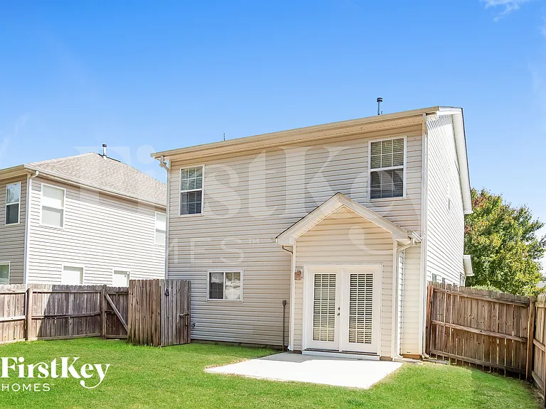 1033 Kings Mountain Ln — Photo 17