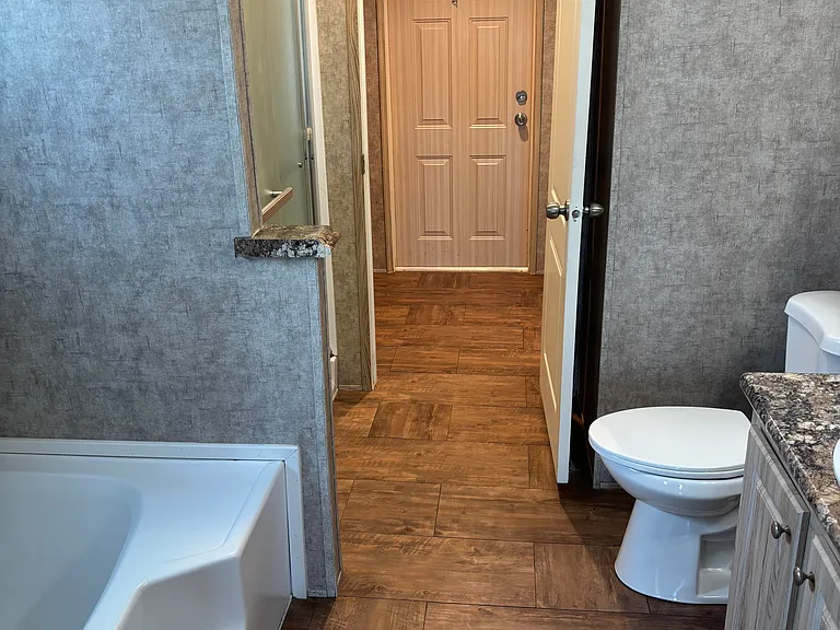 921 Taylor Dr — Photo 18