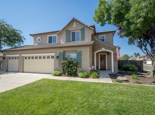 1808 W Picadilly Ln, Hanford, CA 93230
