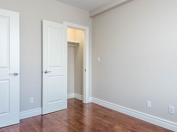 5th image of 439 Knickerbocker Ave #3B