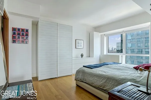 Rented by Great Jones Realty | media 23