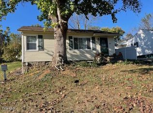 433 Cypress St, Mt Carmel, TN 37645