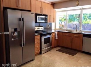 3350 N Hills Dr, Hollywood, FL 33021