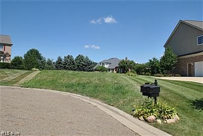 2nd image of Friarwood Cir NW