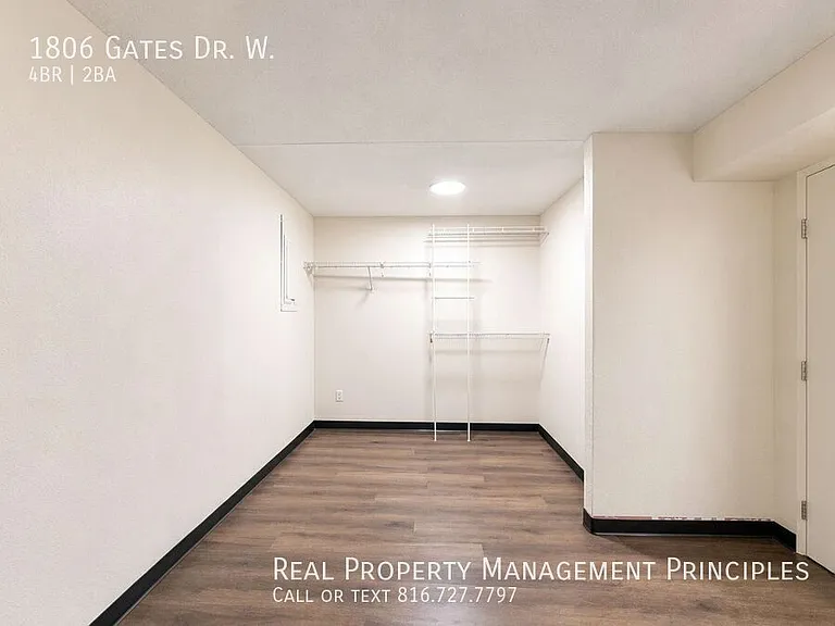 1806 Gates Dr W — Photo 18
