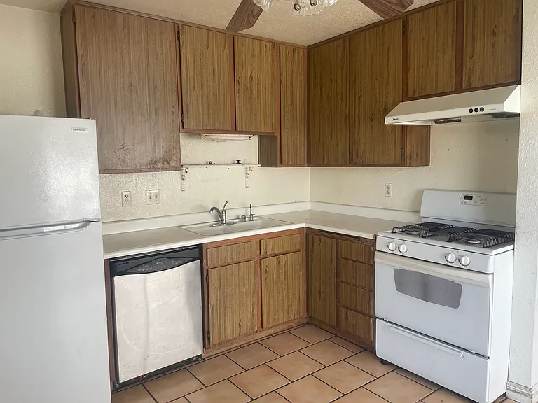 7262 Vireo Dr — Photo 9