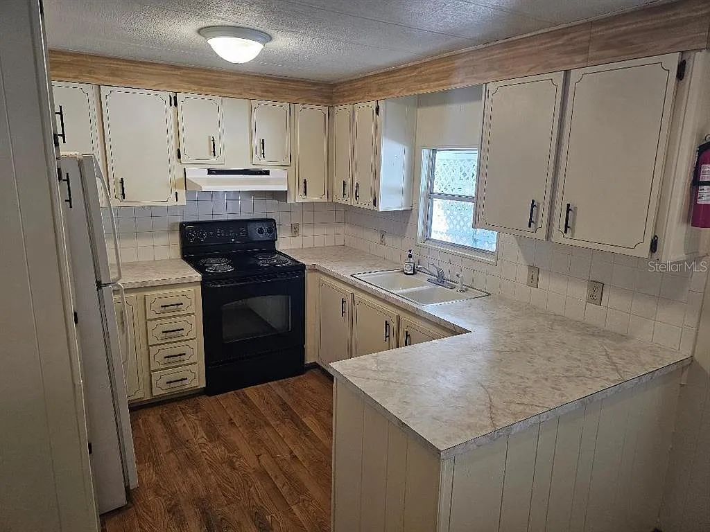 2 bed, 2.0 bath, 920 sqft, $1,400 — Photo 3