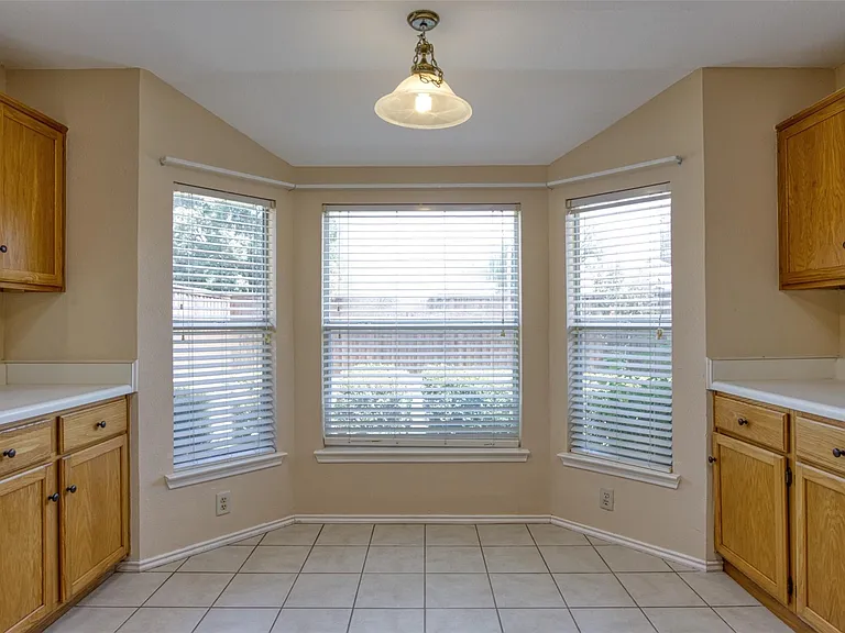 1411 Rivercrest Blvd — Photo 5