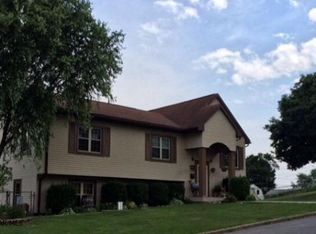 221 E Willow Ave, Altoona, PA 16601