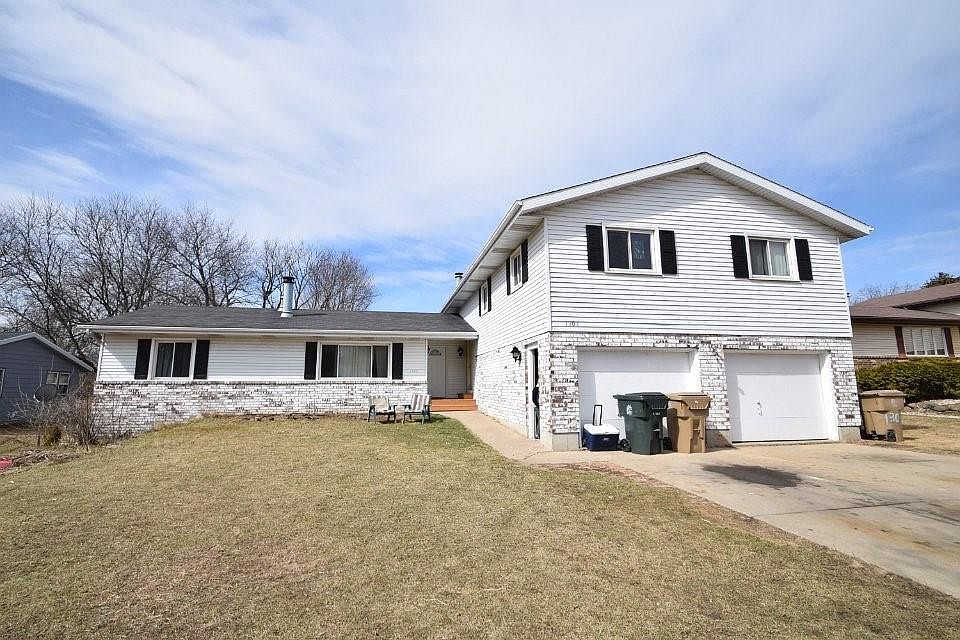 1st image of 1302-1304 S Thompson Dr