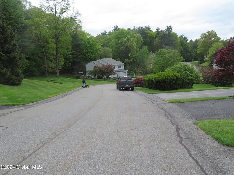 2nd image of 15 Pine Ridge Road Road