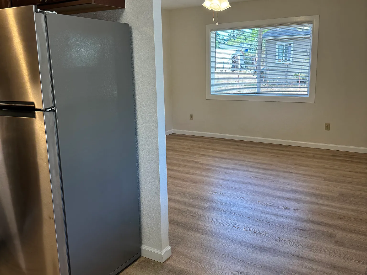 2 bed, 770 sqft, $2,000 — Photo 3