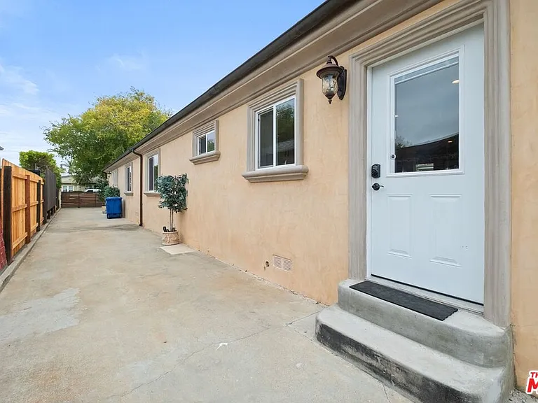 4043 Harter Ave — Photo 18
