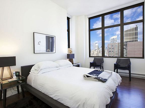 4th image of 101 W 24th St APT 14H