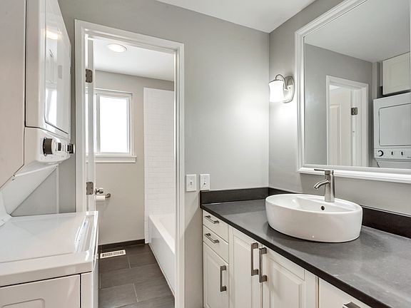 4th image of 7011 S Ponderosa Dr #1