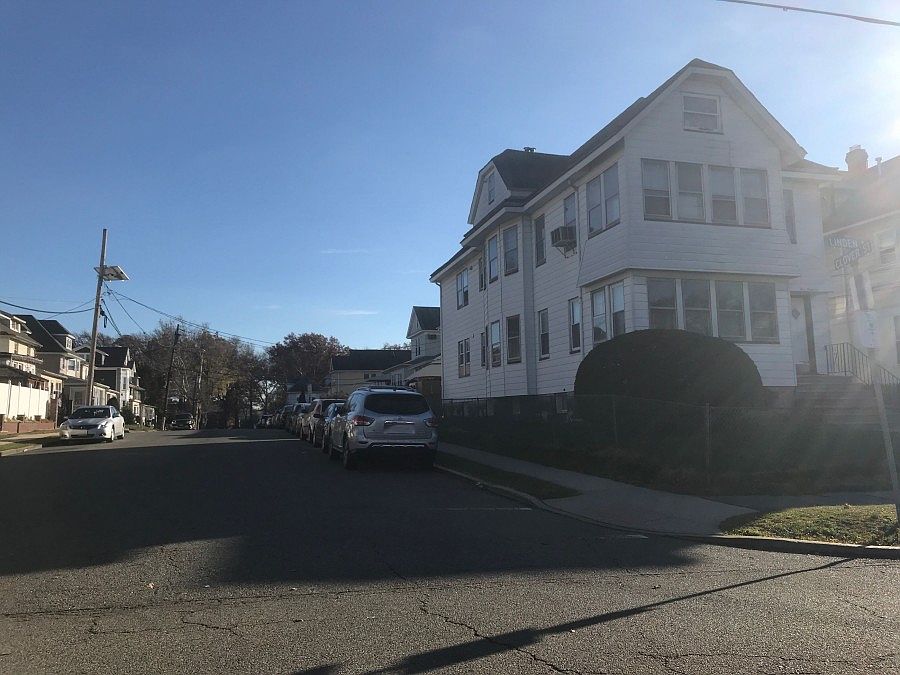2nd image of 432 Linden Ave