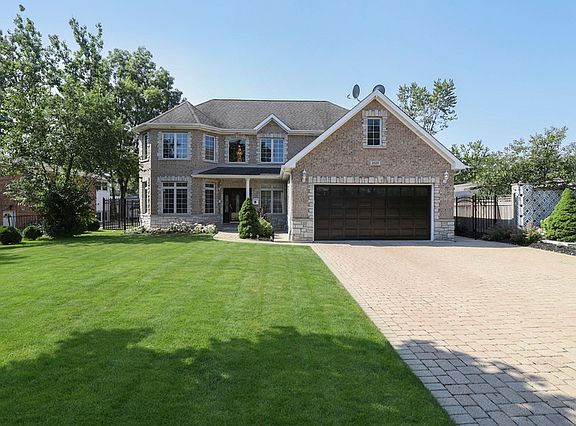 4th image of 2523 Bel Air Dr
