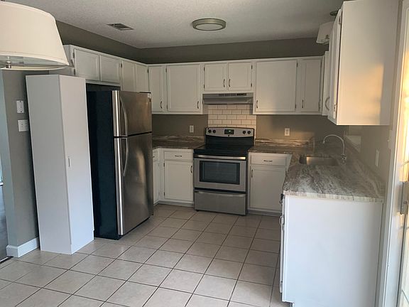 4th image of 306 Woodward Dr