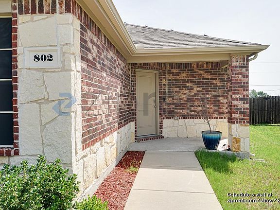 2nd image of 802 Meadow Wood Ln