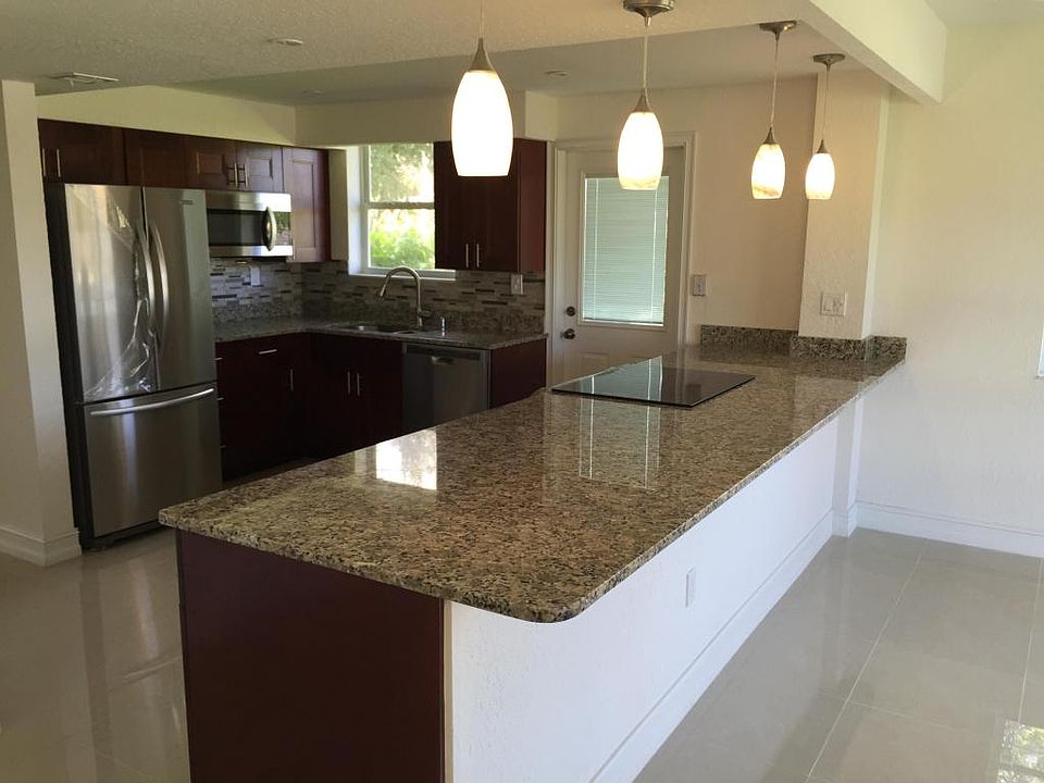 1st image of 635 Westwind Dr