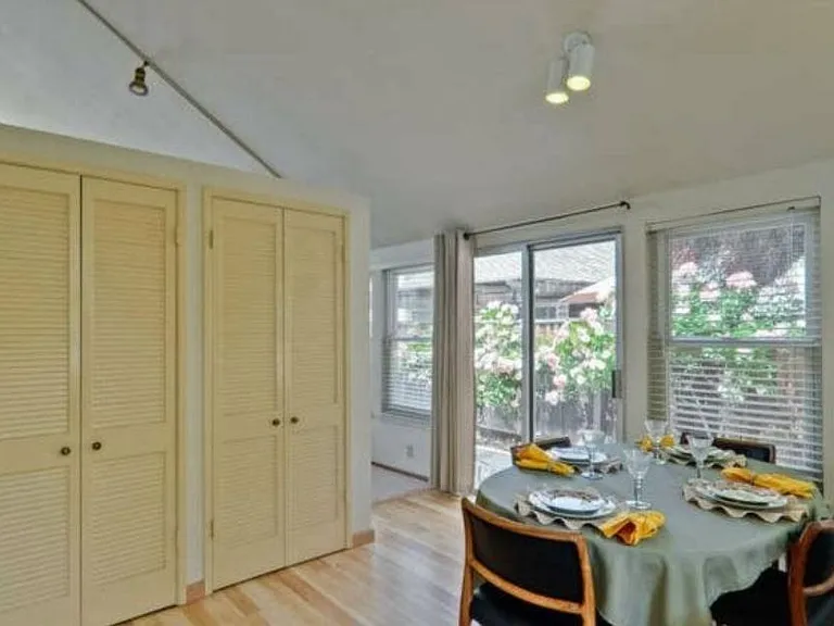 1719 Silver Glen Ct — Photo 14