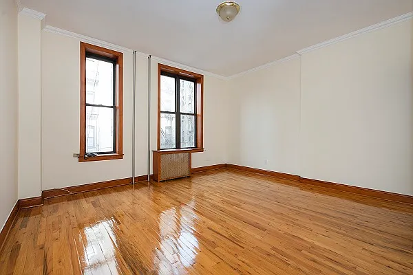 Rented by Perry Associates NYC Inc | media 5
