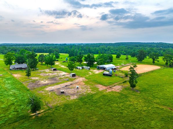 1114 County Road 1512