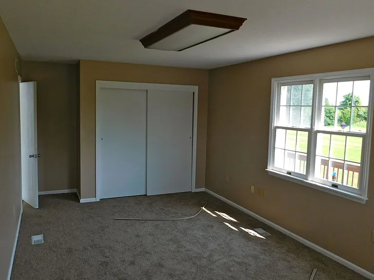 7608 Kyles Station Rd — Photo 16