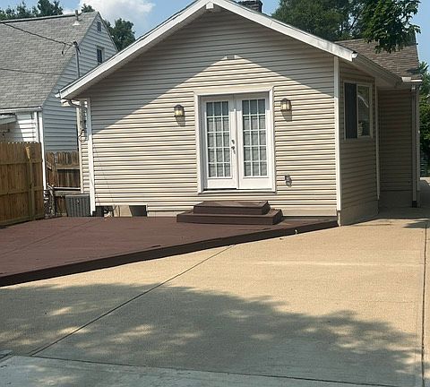 2nd image of 1514 Westona Dr