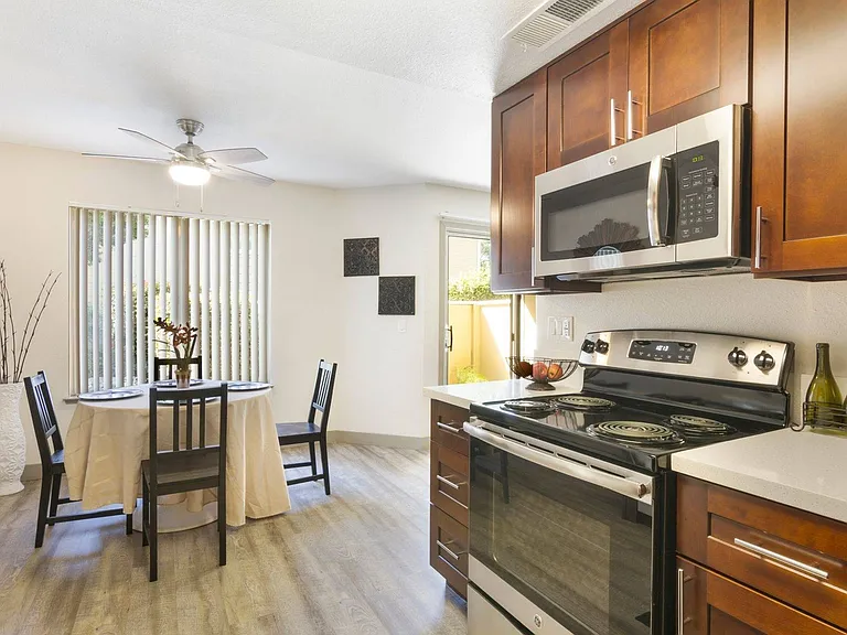 1x1 Kitchen.Dining 2