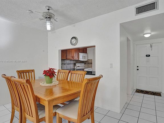 3rd image of 1201 S Hillcrest Ct #209