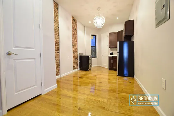 Rented by null | media 11