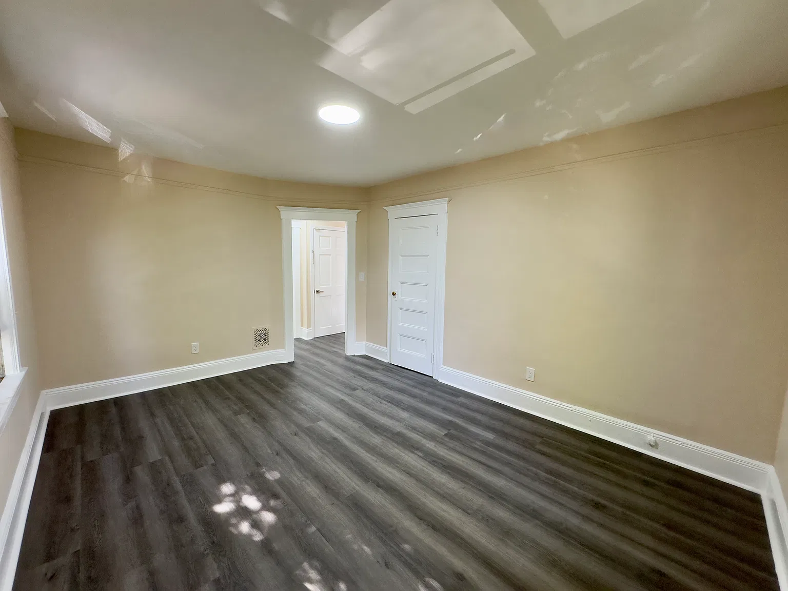 3 bed, $2,500 — Photo 4