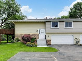9601 Ensign Cir, Bloomington, MN 55438