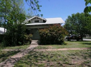 321 E Texas St, Walters, OK 73572