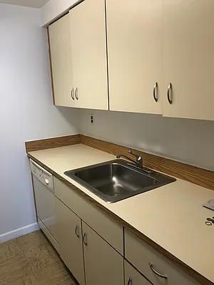 Rented by 18 REALTY | media 7