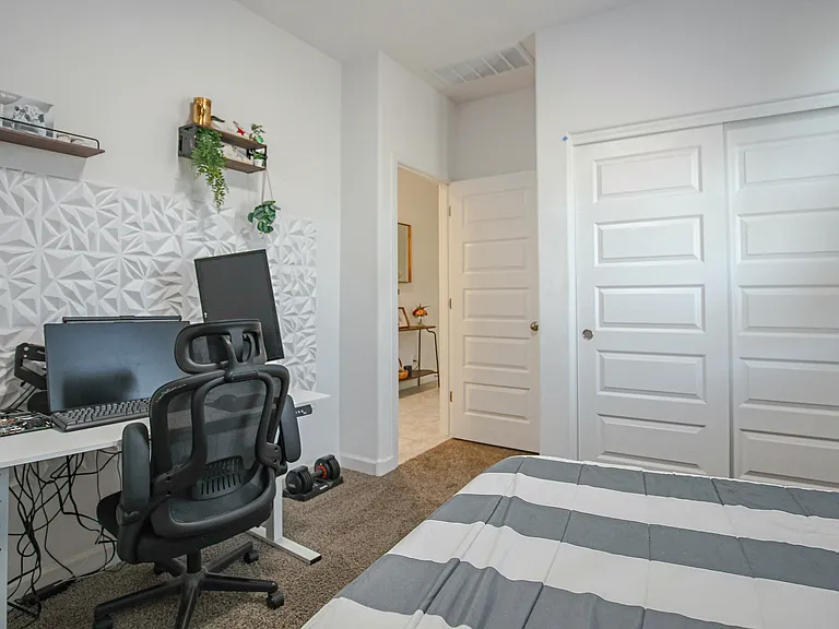 40120 W Venture Rd — Photo 27