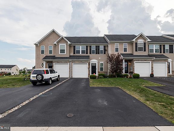 2nd image of 109 Crooked Ln