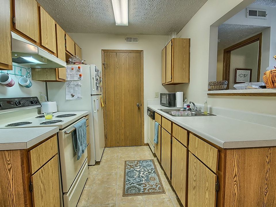 1st image of 5550 Wind Drift Dr #5580