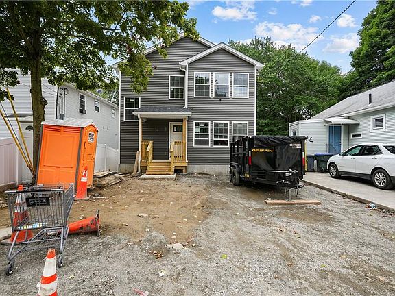 2nd image of 768 Manton Ave