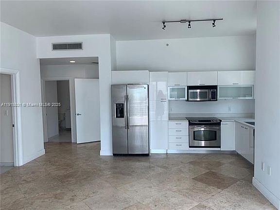 4th image of 133 NE 2nd Ave APT 2912
