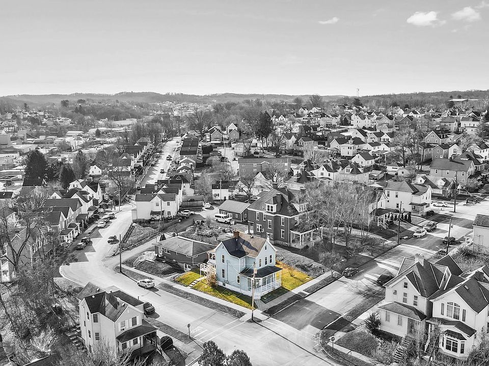 1st image of 302 Foster St