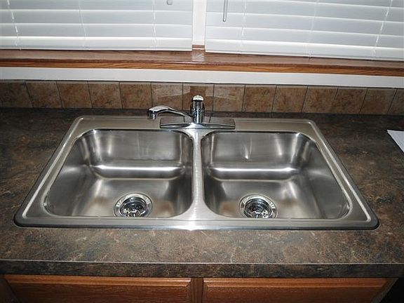 5th image of 23112 Pine Dr