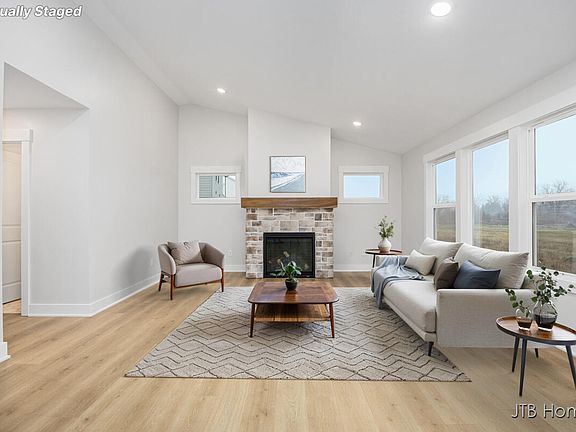 4th image of 11440 Shoreline Dr #110