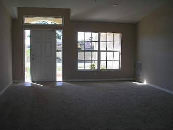 3rd image of 1001 NE 6th Pl
