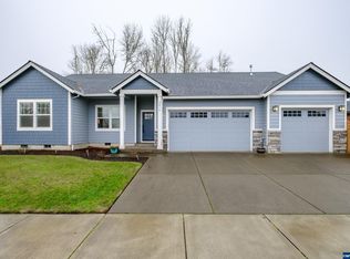 2814 NE Navajo Dr, Albany, OR 97321