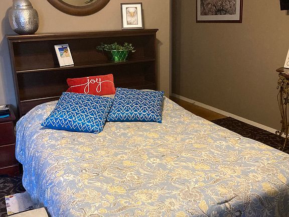 Comfy bed_