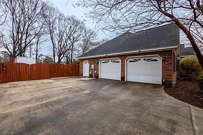 105 Elkhorn Trl — Photo 38