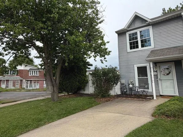 10700 Albemarle Ln, Philadelphia, PA 19154