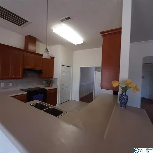 117 Tottenham Way Photo 1